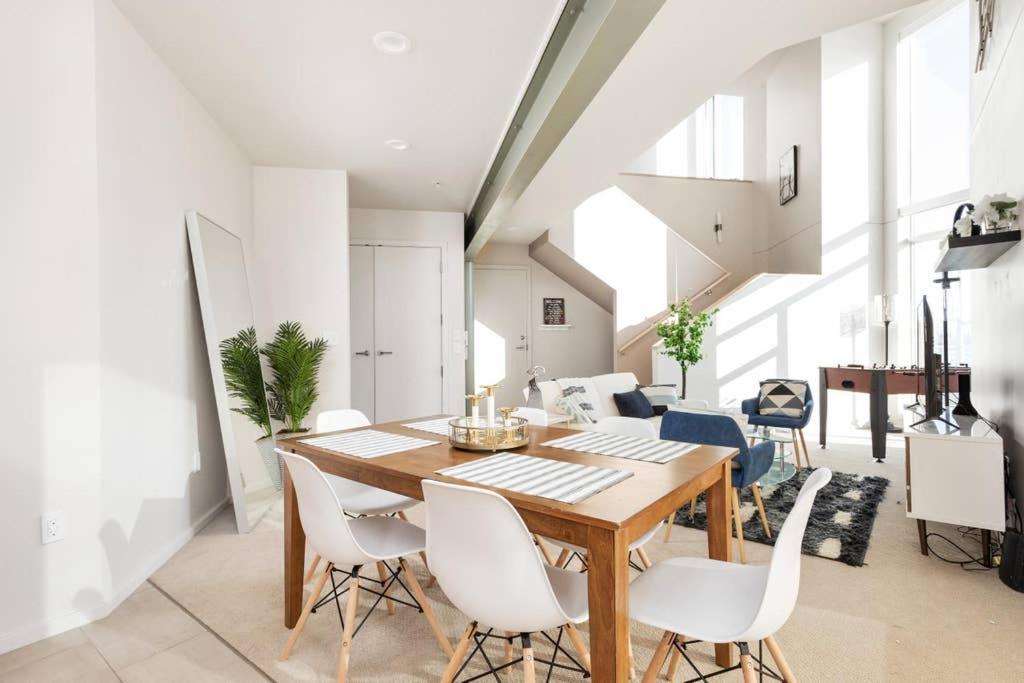 Upscale 3Br Penthouse By Cozysuites Индианаполис Экстерьер фото