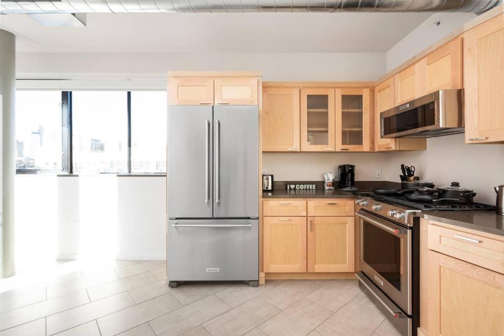 Upscale 3Br Penthouse By Cozysuites Индианаполис Экстерьер фото
