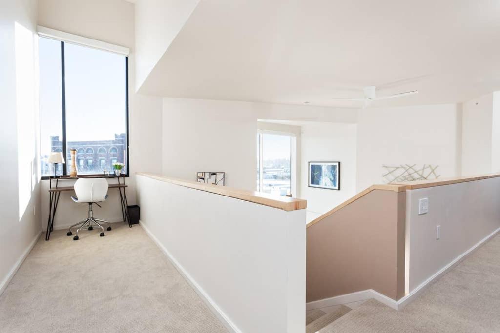 Upscale 3Br Penthouse By Cozysuites Индианаполис Экстерьер фото